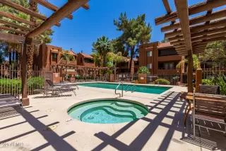 Photo #3: 6238206 Listing