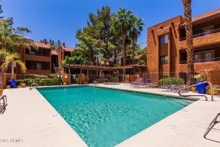 Photo #4: 6238206 Listing