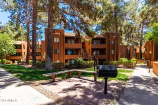 Photo #5: 6238206 Listing