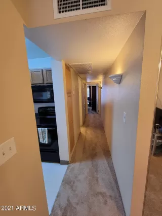 Photo #5: 6238287 Listing