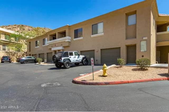 MLS: 6238602 Condo For Sale