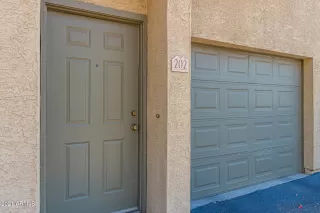 Photo #2: 6238602 Listing 
