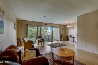 Photo #4: 6238627 Listing