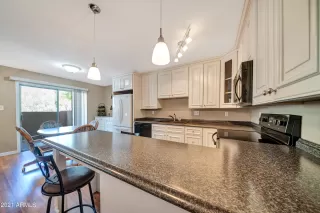 Photo #3: 6238887 Listing