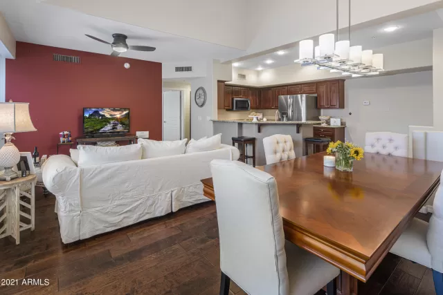 MLS: 6239051 Condo For Sale