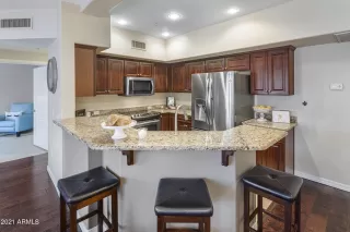 Photo #4: 6239051 Listing