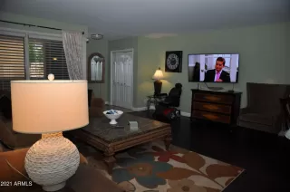 Photo #4: 6239129 Listing