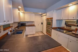 Photo #2: 6239287 Listing