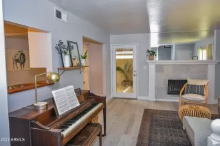 Photo #5: 6239287 Listing