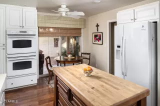 Photo #5: 6239363 Listing