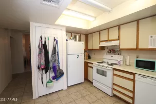 Photo #6: 6239368 Listing