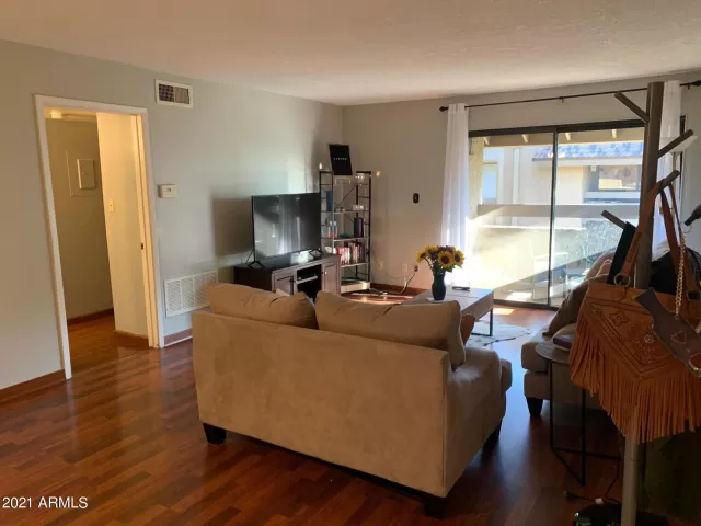 MLS: 6239401 Condo For Sale