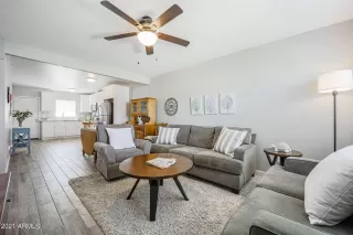 Photo #4: 6239406 Listing