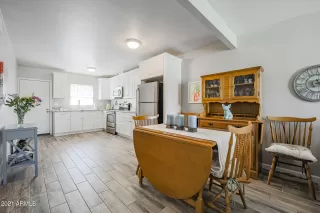 Photo #6: 6239406 Listing