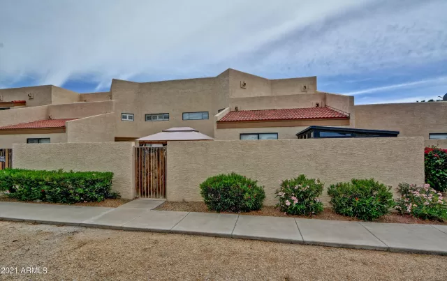 MLS: 6239449 Condo For Sale