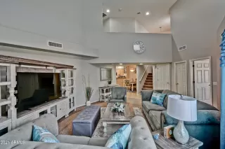 Photo #3: 6239449 Listing 