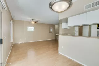 Photo #4: 6239459 Listing 