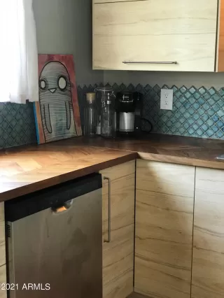 Photo #5: 6239474 Listing