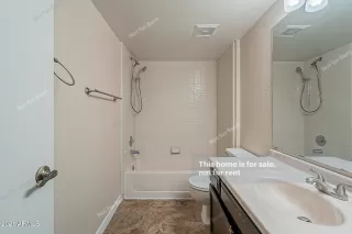 Photo #5: 6239481 Listing