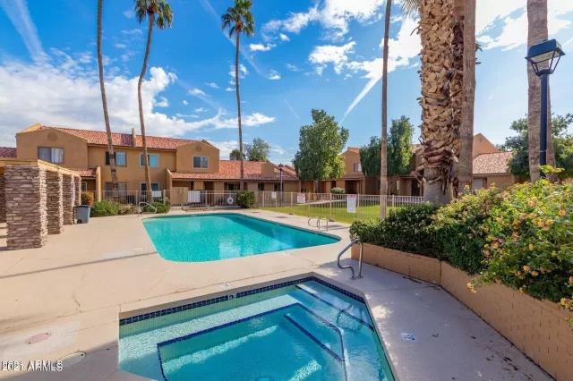 MLS: 6239482 Condo For Sale