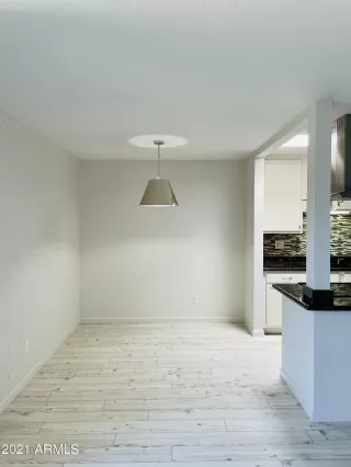 Photo #6: 6239581 Listing 