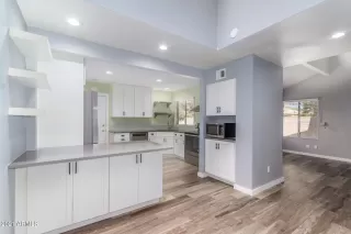 Photo #6: 6239593 Listing