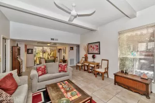 Photo #6: 6239603 Listing