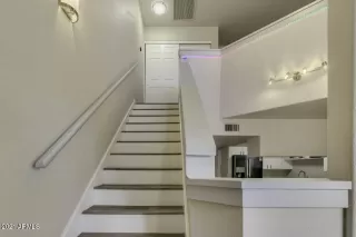 Photo #4: 6239622 Listing