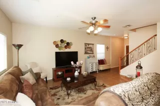 Photo #5: 6239632 Listing