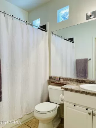 Photo #6: 6239888 Listing