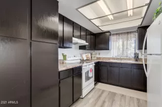 Photo #5: 6239896 Listing