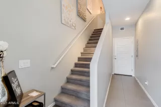 Photo #2: 6239997 Listing