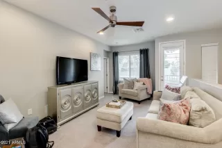 Photo #4: 6239997 Listing