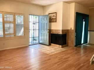 Photo #5: 6240167 Listing