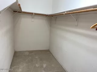 Photo #6: 6240226 Listing