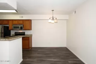 Photo #3: 6240304 Listing