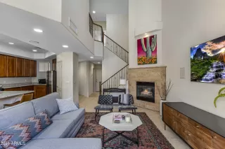 Photo #6: 6240319 Listing 