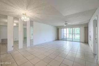 Photo #2: 6240331 Listing 