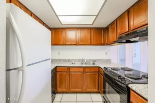 Photo #5: 6240331 Listing 