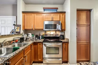 Photo #2: 6240455 Listing 