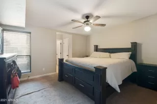 Photo #4: 6240767 Listing