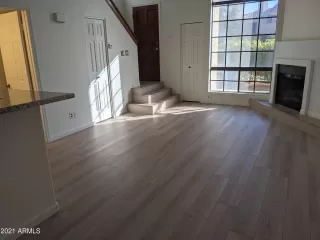 Photo #2: 6240795 Listing