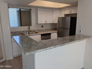 Photo #3: 6240795 Listing