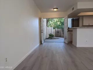 Photo #4: 6240795 Listing