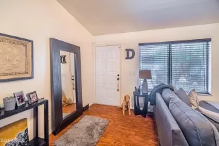 Photo #2: 6240825 Listing