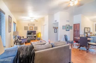 Photo #3: 6240825 Listing