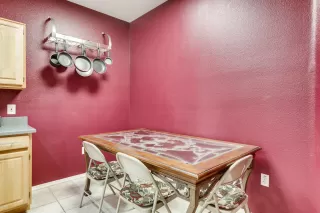 Photo #5: 6240920 Listing 