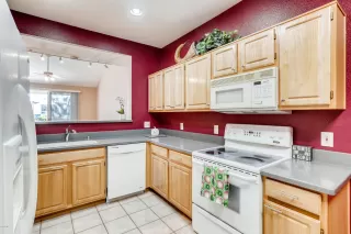 Photo #6: 6240920 Listing 