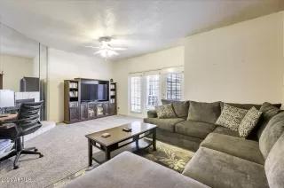Photo #2: 6240928 Listing