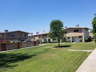 Photo #3: 6240937 Listing